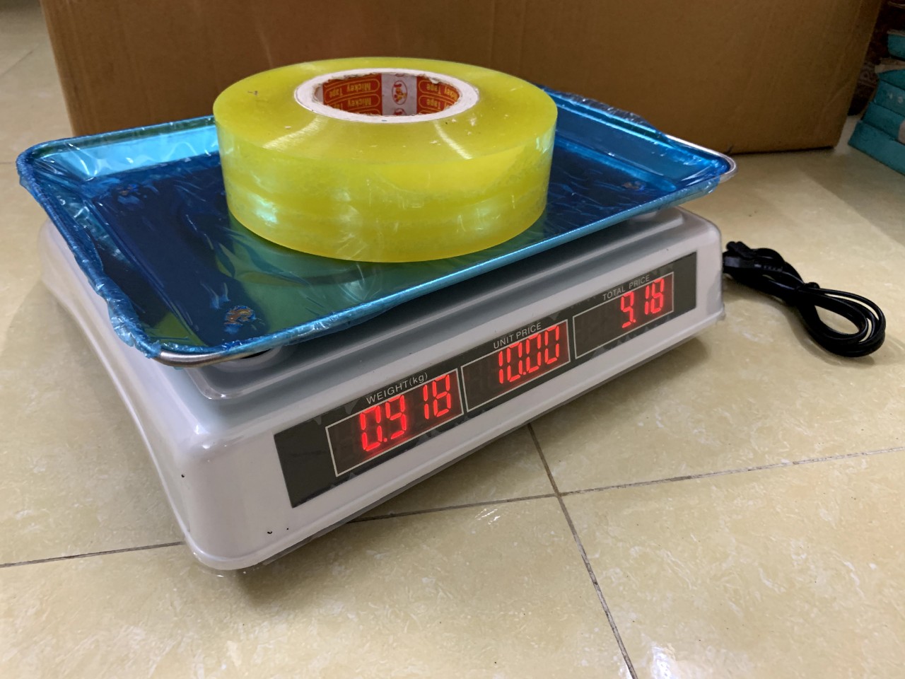 CÂN ĐIỆN TỬ TÍNH GIÁ TIỀN CAO CẤP 40Kg/5gam ACS723. MÀN HÌNH LED ĐỎ 2 MẶT DỄ NHÌN. TÍNH GIÁ TIỀN HÀNG CHUẨN XÁC