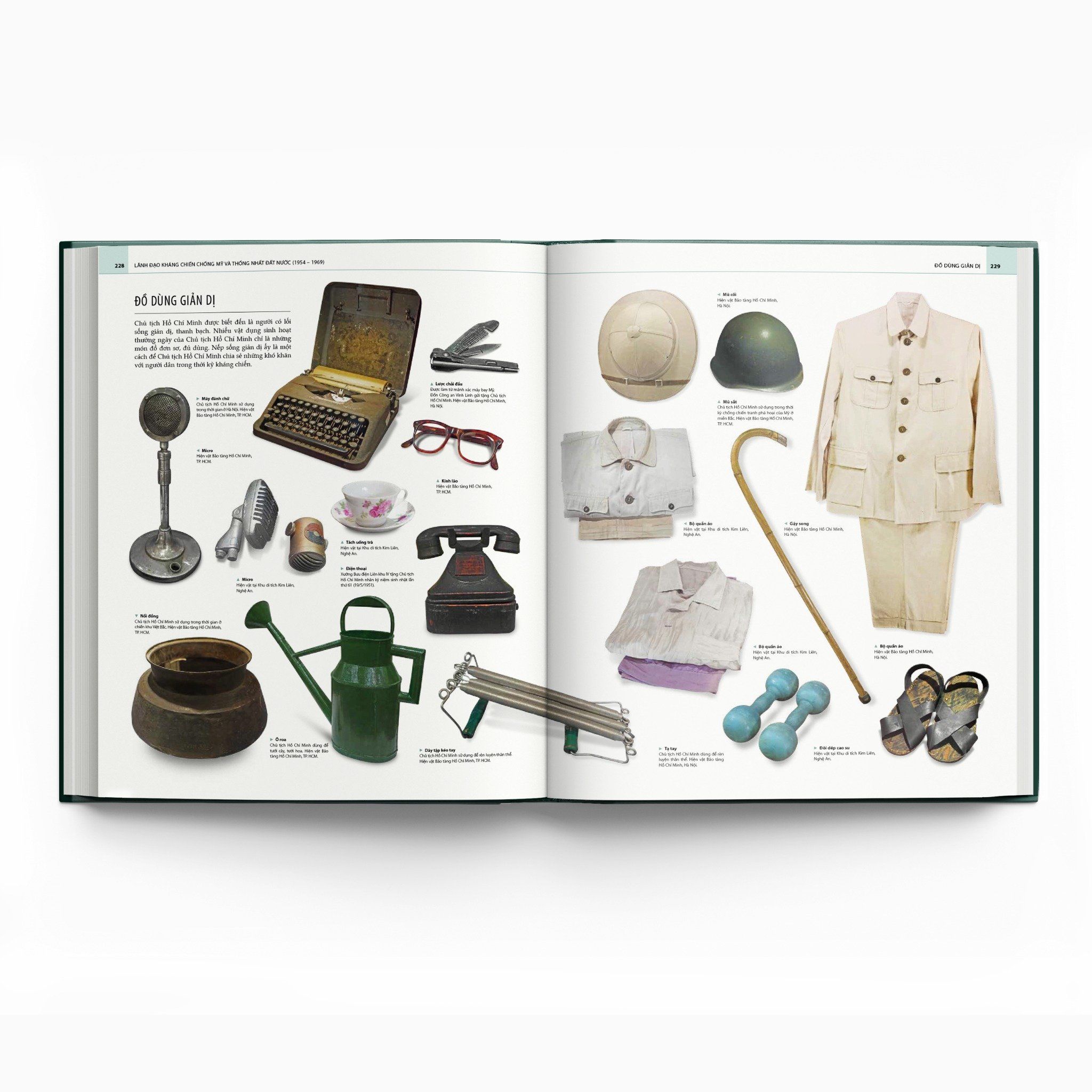 Sách Hồ Chí Minh - Tiểu Sử Bằng Hình (Gần 700 Tranh Ảnh Và Bản Đồ)