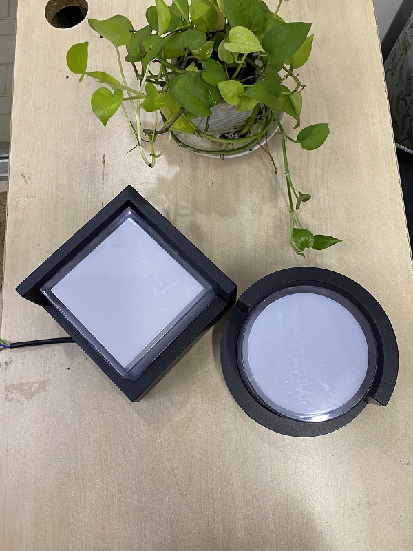 Đèn gắn tường ngoài trời vuông hiện đại RB LIGHTING
