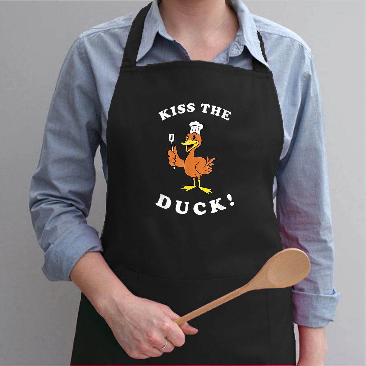 Tạp Dề Làm Bếp In Hình Kiss The Duck - Kiss The Cook Joke Pun Chef