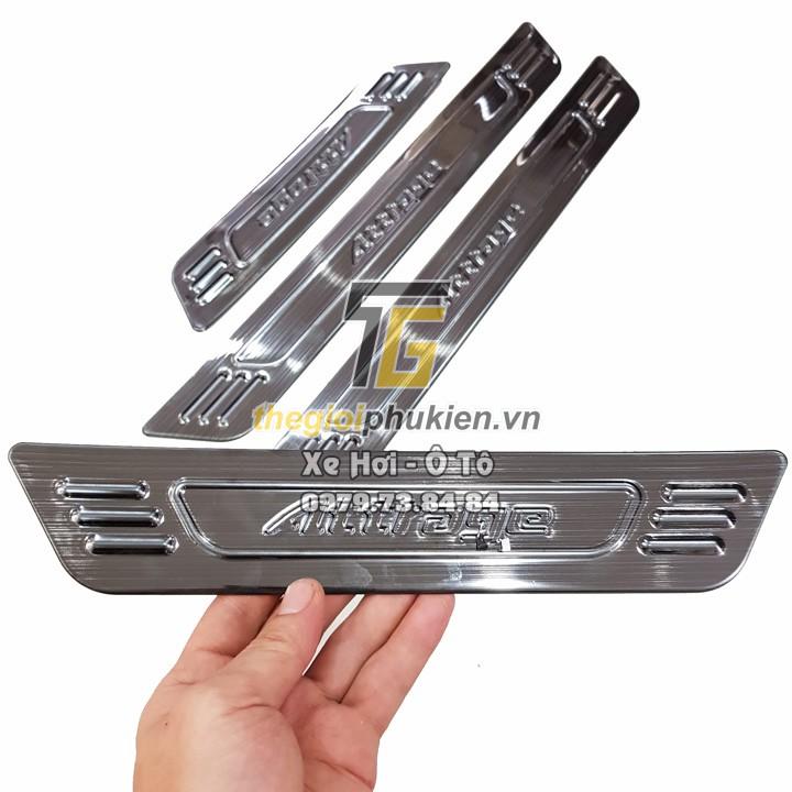 Bộ Ốp bậc cửa, Nẹp bước chân dành cho Mitsubishi Attrage 2020 – Mẫu Titan