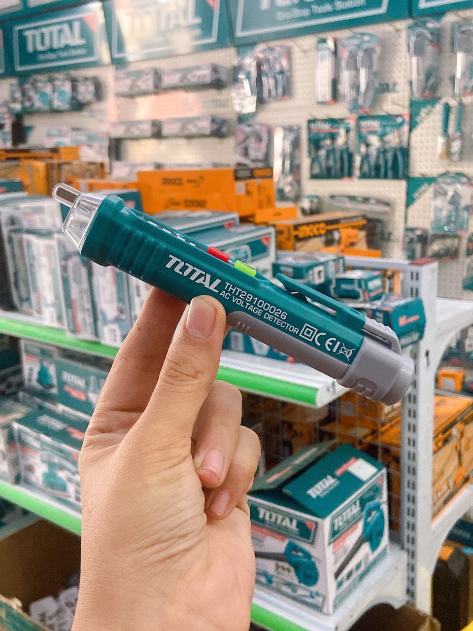 Máy dò điện áp AC total THT29100026