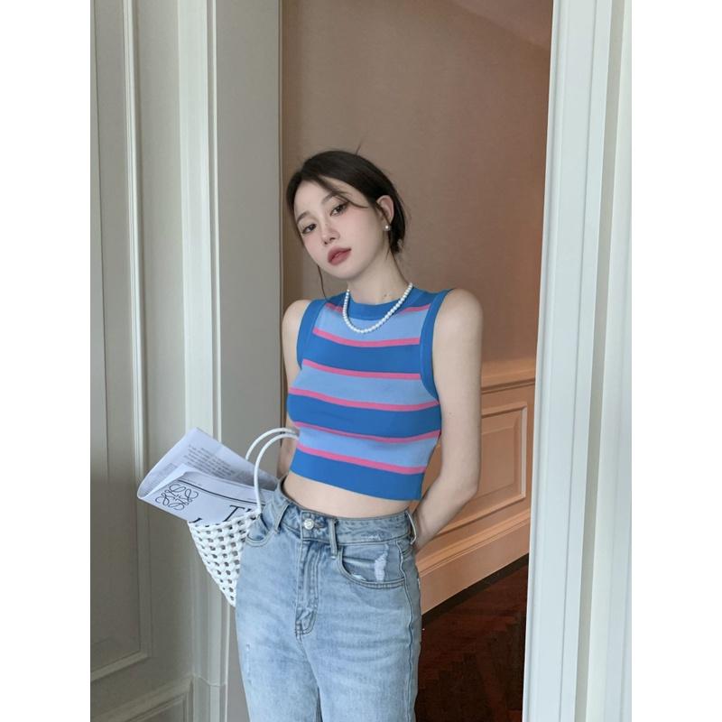 Áo croptop len ba lỗ sọc ngang to - A08