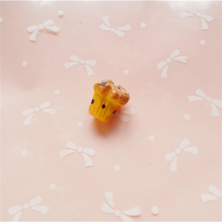 HN * Gói 30 mẫu charm bánh mì Bread trang trí vỏ điện thoại, huy hiệu, đính quần áo, DIY