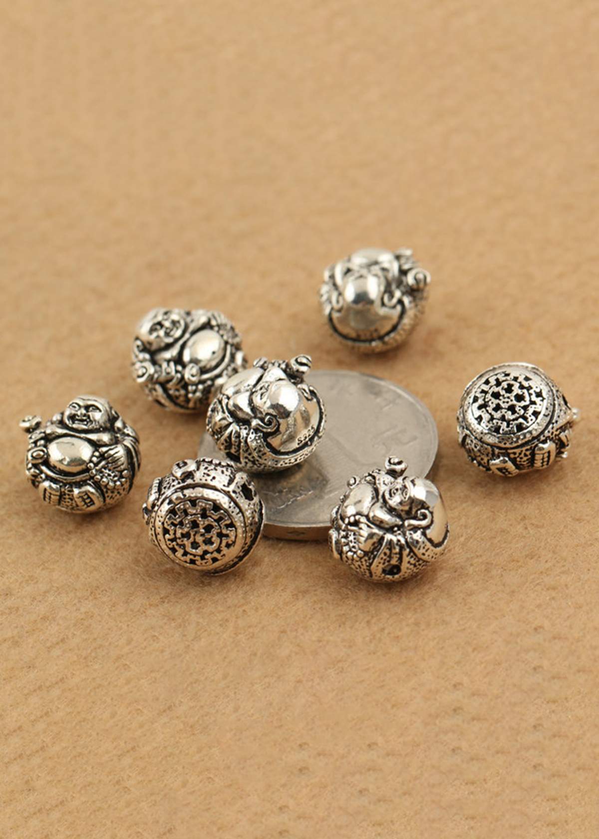 Charm bạc hình phật di lặc xỏ ngang - Ngọc Quý Gemstones