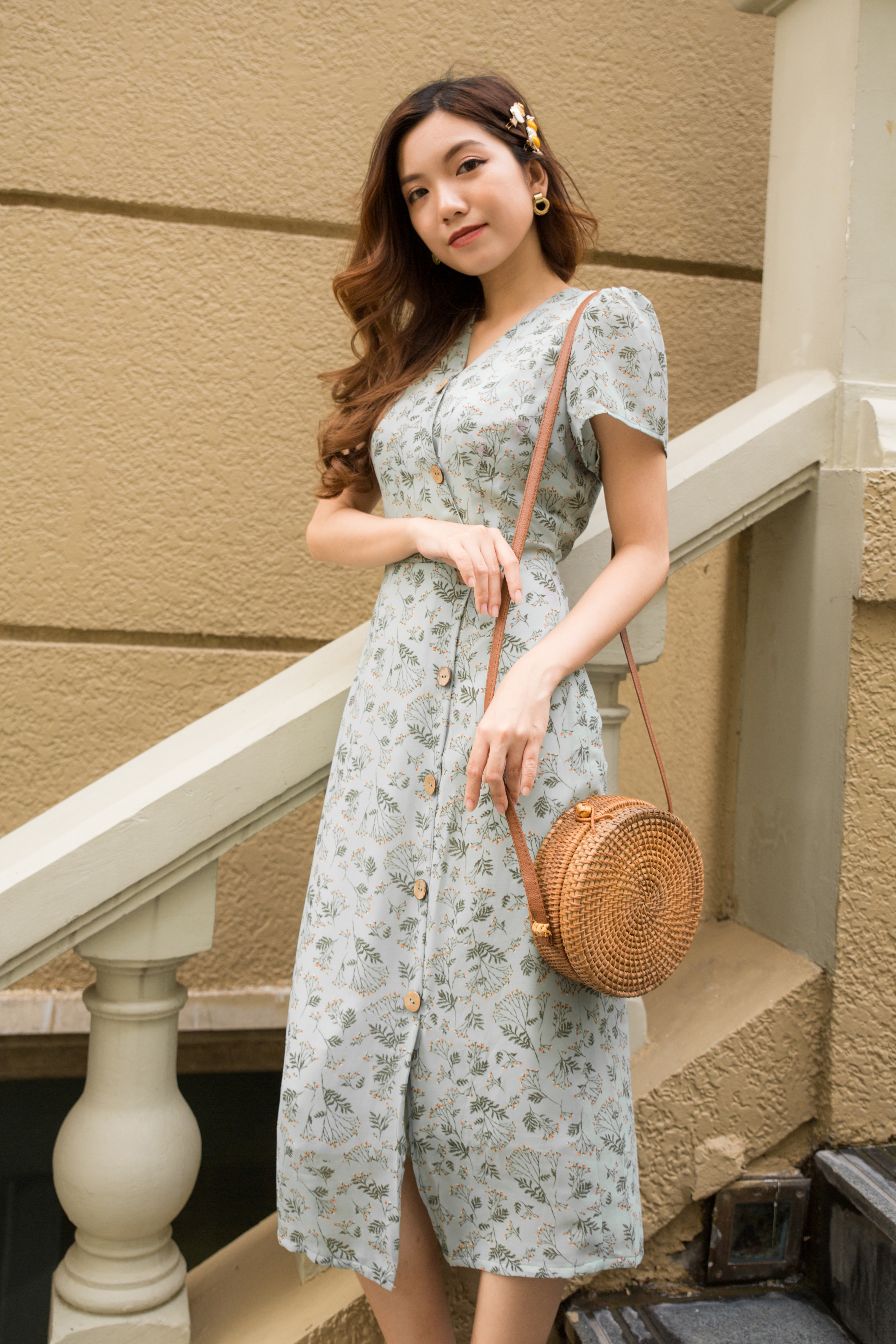 Đầm hoa nút gỗ