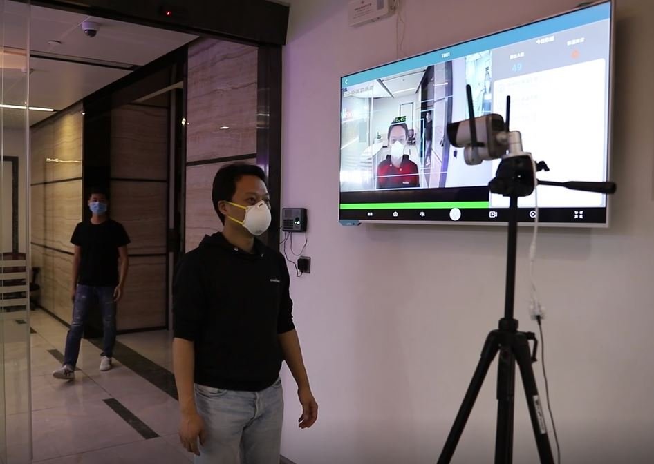 Camera quan sát đo thân nhiệt tự động TN09 - thiết bị giám sát kiểm tra tự động thân nhiệt người