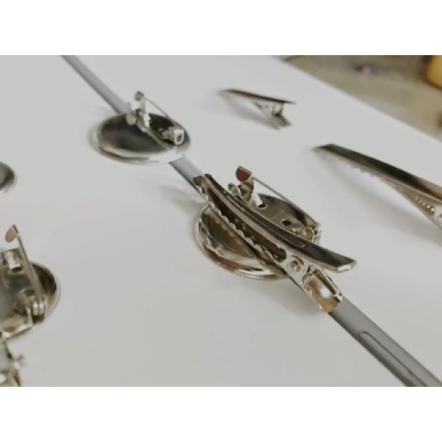 Khuy cài sắt nhiều kiểu, dẻ dán vô bảng tên, đồ handmade