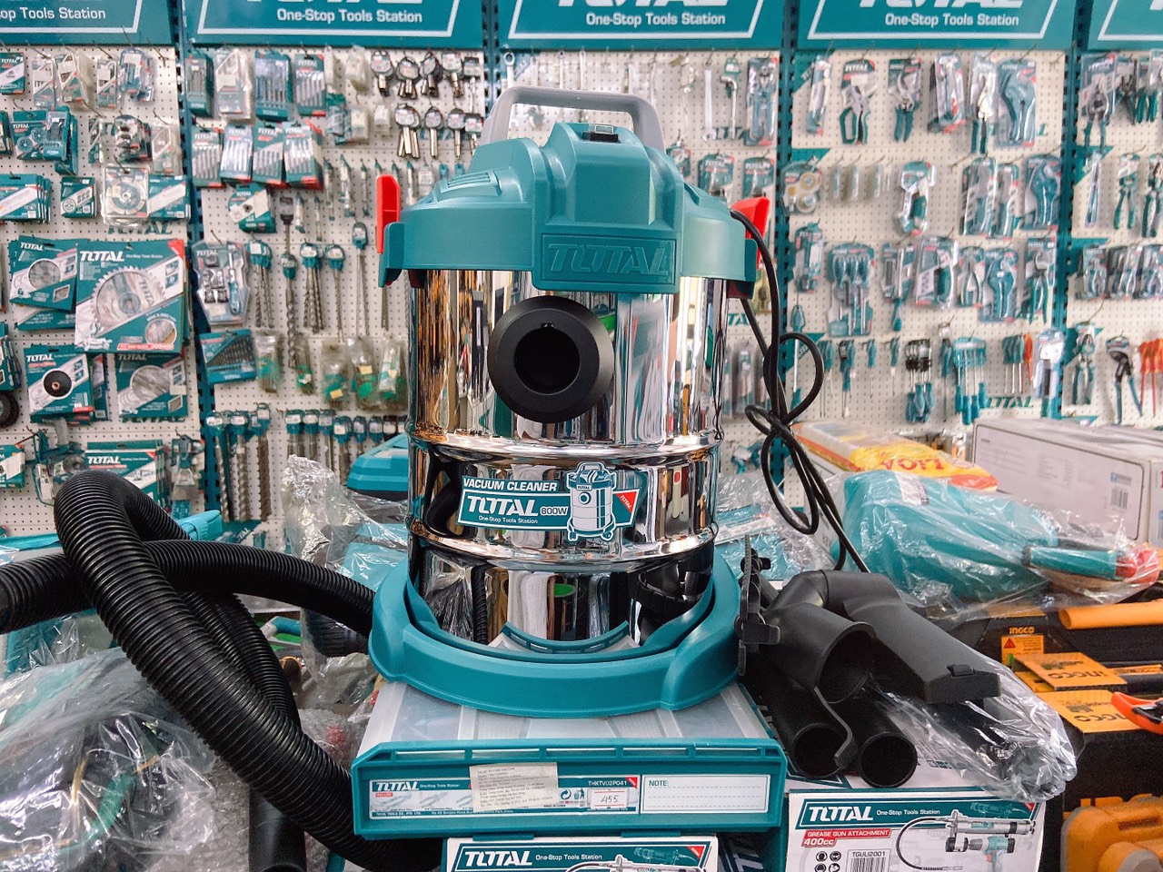 Máy Hút Bụi 12L total TVC14122