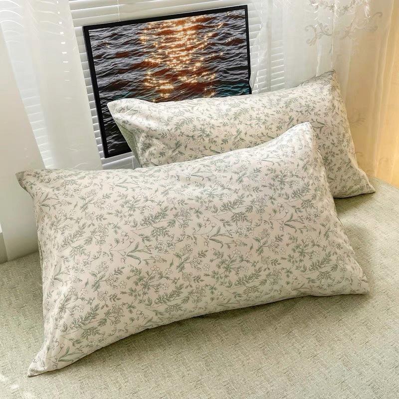 Bộ Chăn Ga Gối Côtton living 100%cotton Hàng Nhập Khẩu 4 Món Hoa Nhí Nhỏ Vintage