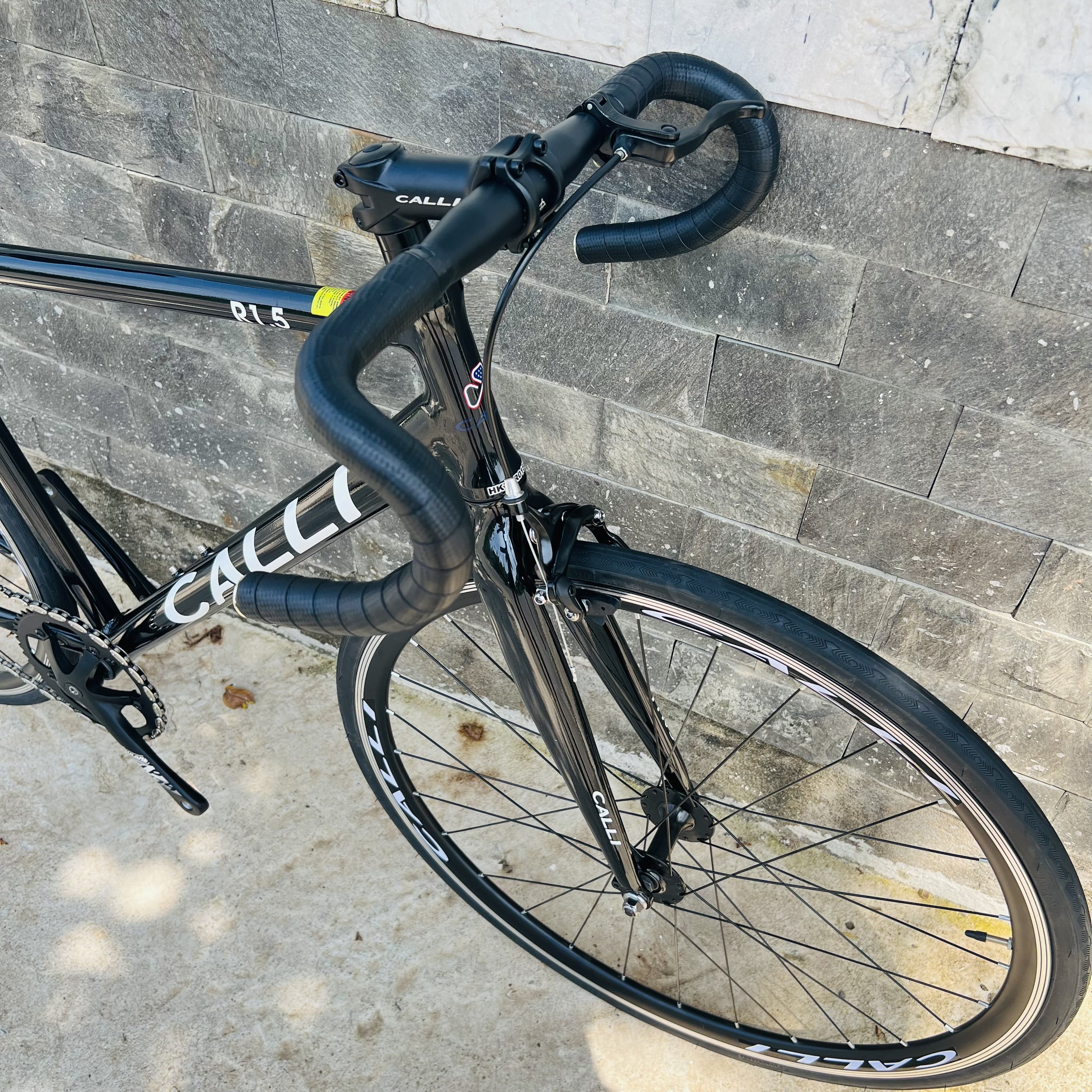 Xe đạp fixed gear CALLI R1.5 khung nhôm không mối hàn