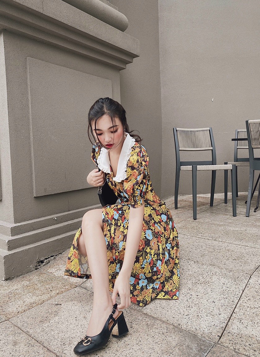 Đầm Hoa Xòe Thiết Kế Cổ Sen Đẹp Ngọt Nào Tựa Nàng Thơ Xinh Đẹp