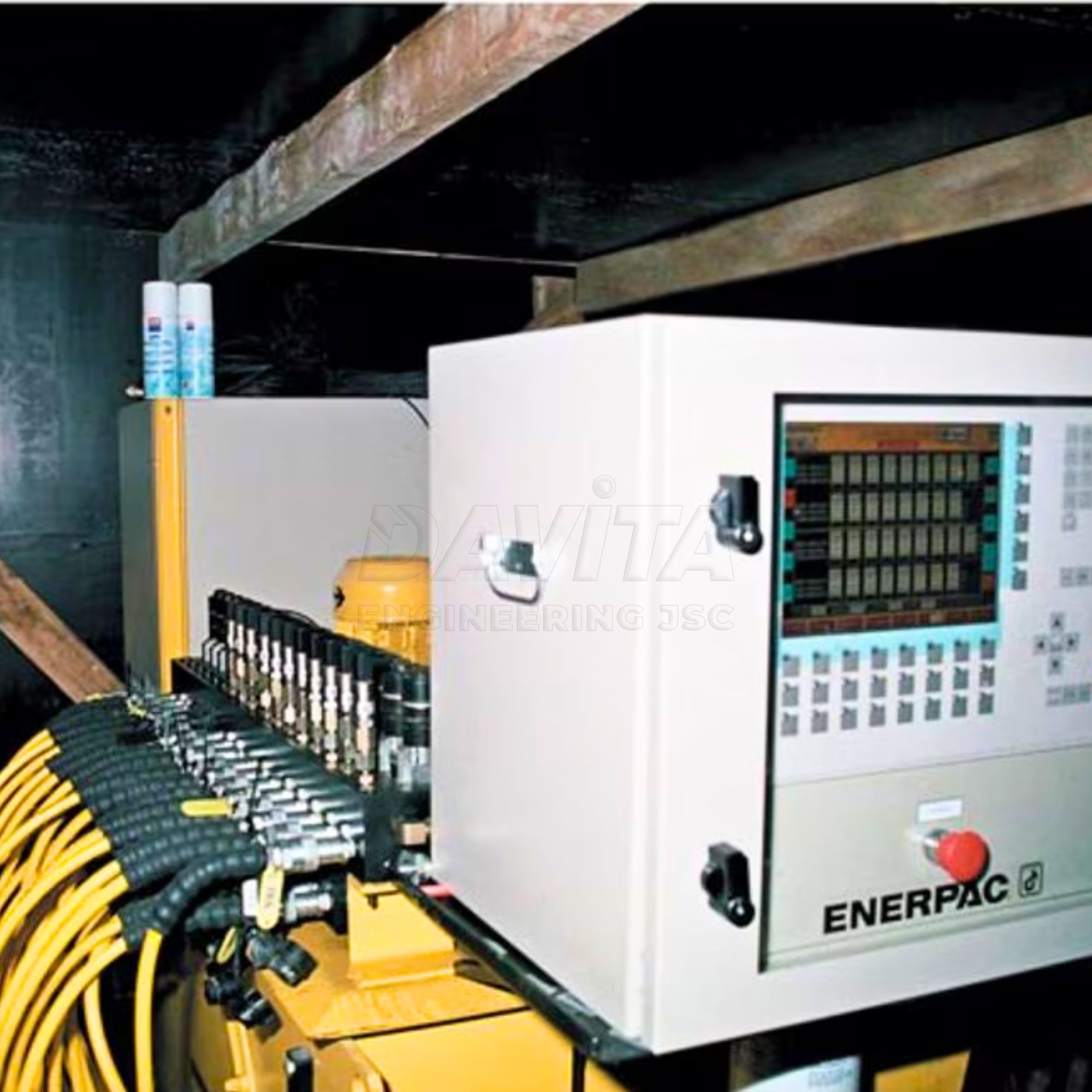 CR400 Nửa khớp nối nhanh Enerpac đường dầu thủy lực áp tối đa 700bar, 1 đầu Cái (Female half) để nối với CH604, 1 đầu ren trong 3/8" NPTF Female