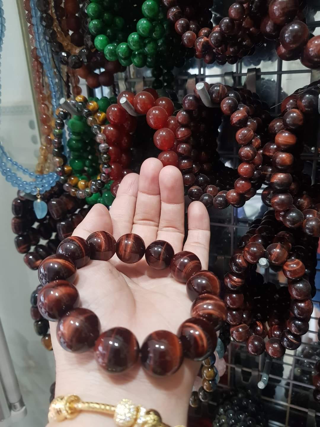 Vòng tay phong thủy may mắn Nam Mệnh Hỏa mệnh Thổ size 16ly hay 16mm mới bóng đẹp đúng cung sanh may mắn tài lộc ạ Chất liệu đá thạch anh mắt hổ Đỏ Nâu thiên nhiên Natural Tiger'Eye Quartz