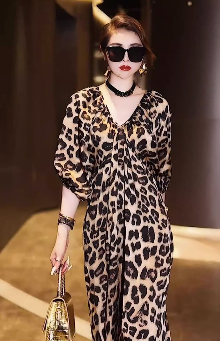 Đầm suông rộng họa tiết beo