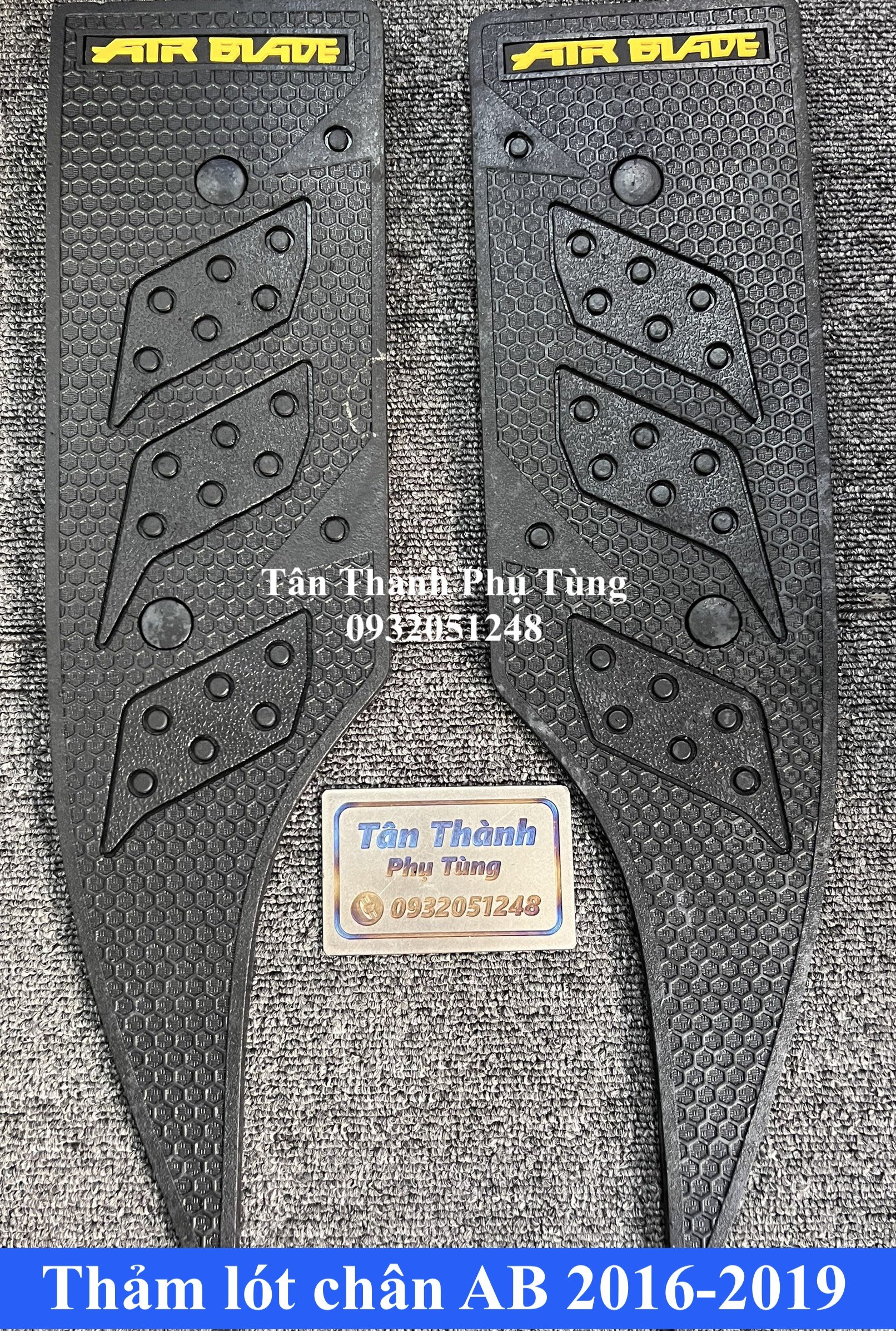 Thảm lót chân nhựa dành cho Air Blade 2016-2019 ( 2 miếng)