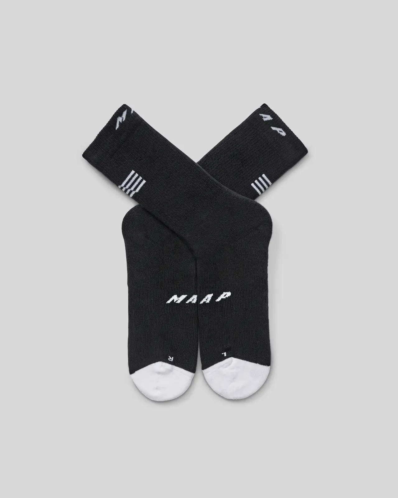 Vớ Thể Thao Đạp Xe/ Chạy Bộ MAAP Evade Sock