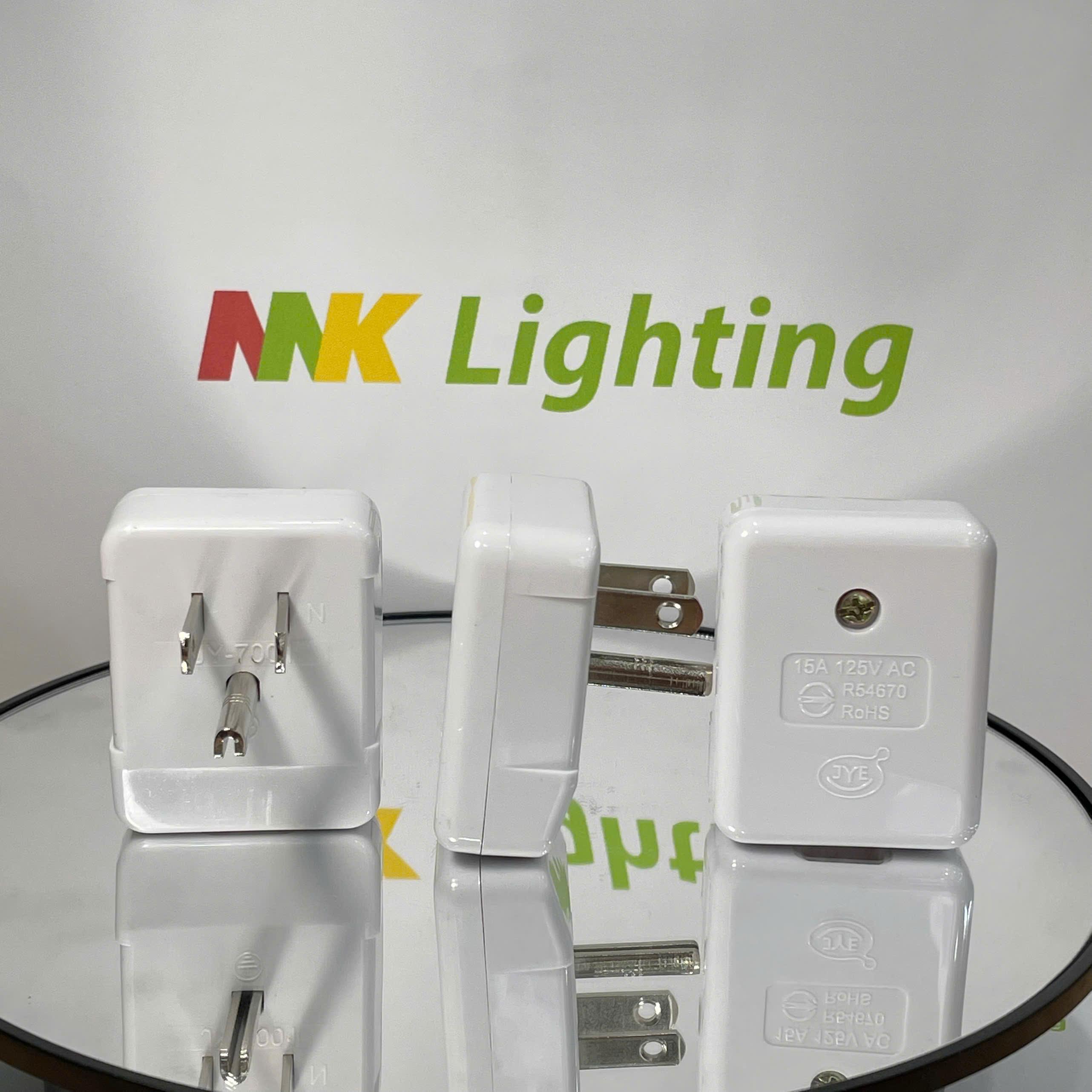 Phích cắm điện 3 chấu JY-7001 AC 250V 15A JYE/ JY-7003AC 250V 15AJYE Thương hiệu: JYE