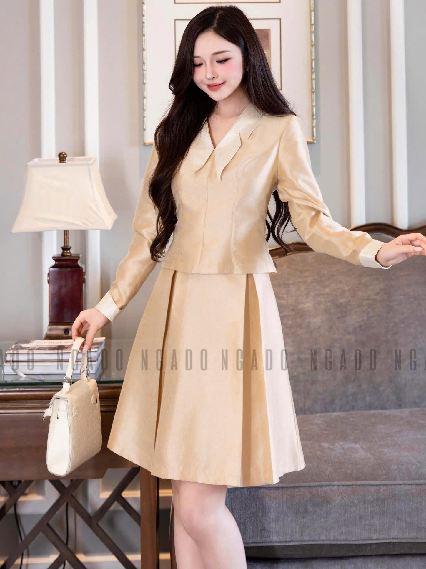 Set áo váy nude phối cổ trắng NGADO , set áo kèm chân váy