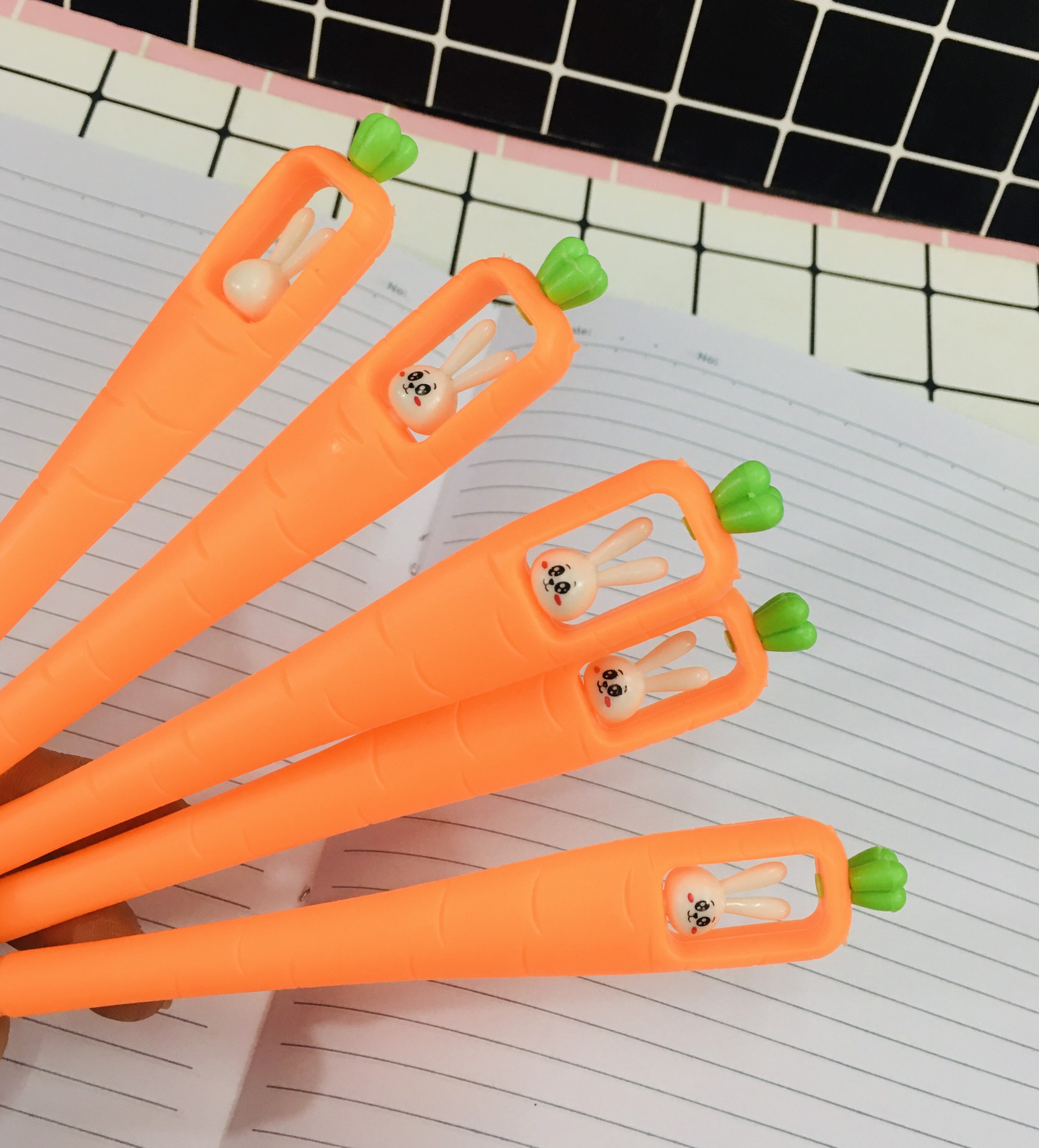 Set 3 bút nước thỏ cà rốt cute