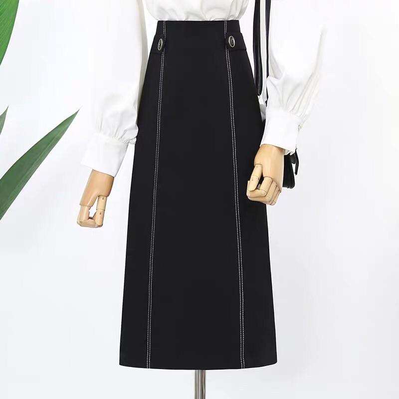 Chân váy dáng a nhẹ trần chỉ trẻ trung