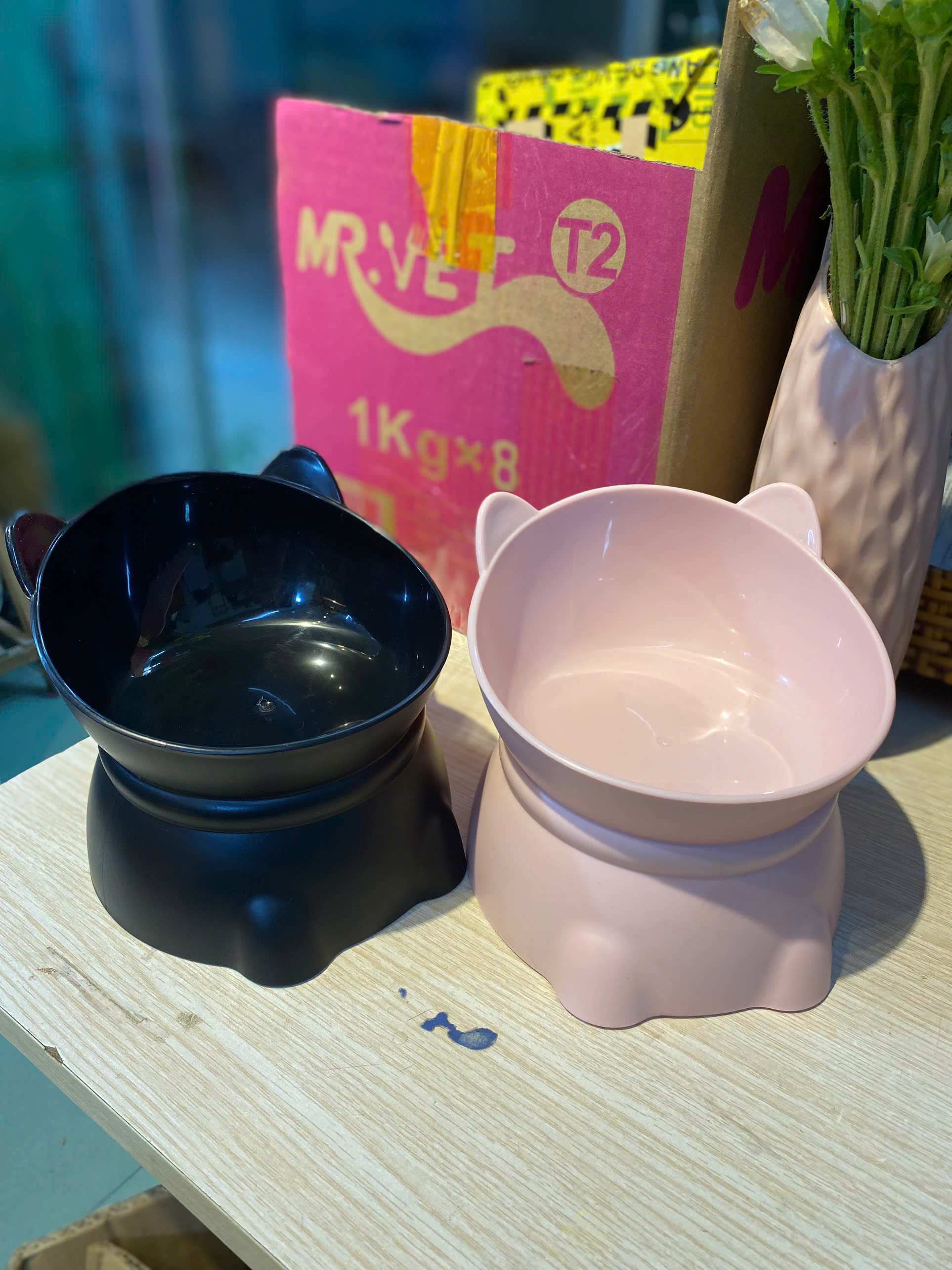 BÁT CHỐNG GÙ DÀNH CHO CHÓ MÈO GIÁ RẺ (NHỰA DÀY) -tiemchomeoanyen