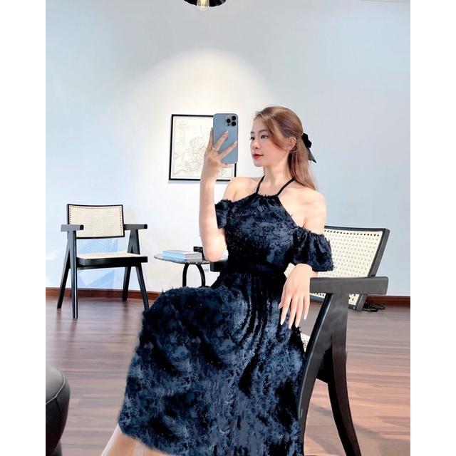 Đầm midi lông cổ yếm tay phồng