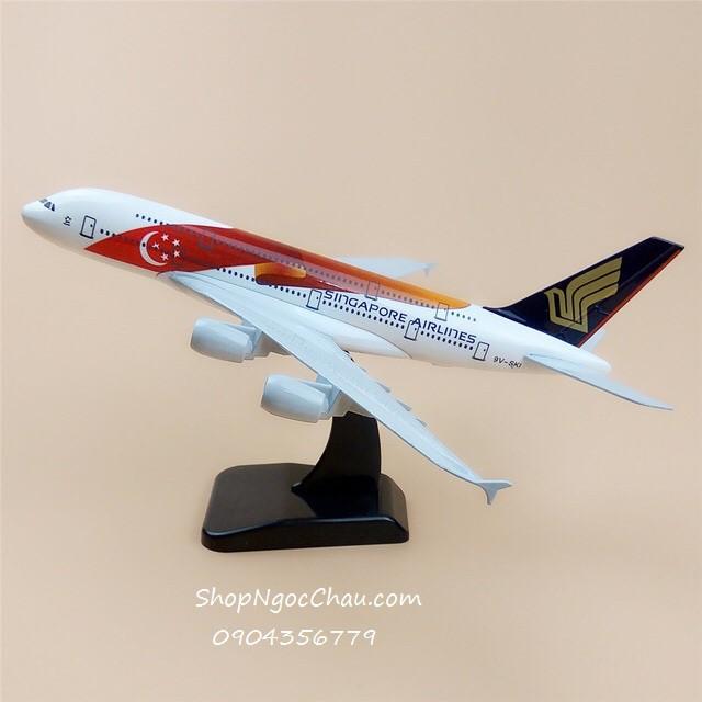 Mô hình máy bay tĩnh Airbus A380 Singapore Airlines 50 Years 20cm