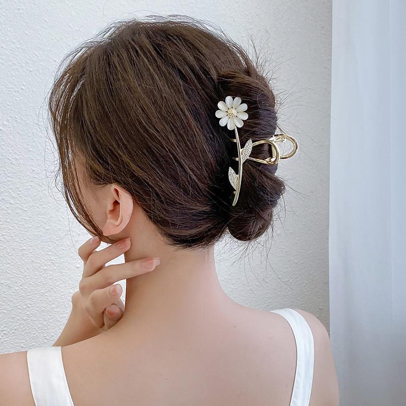 Kẹp tóc Hàn Quốc kim loại đính đá hình bông hoa Jennie Accessories