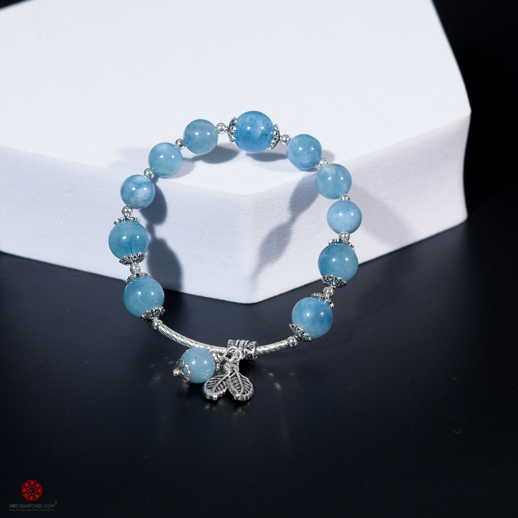 Vòng tay Ngọc Hải Lam 8mm mix charm bạc Thái cao cấp BRAQUA08M01 - Vietgemstones