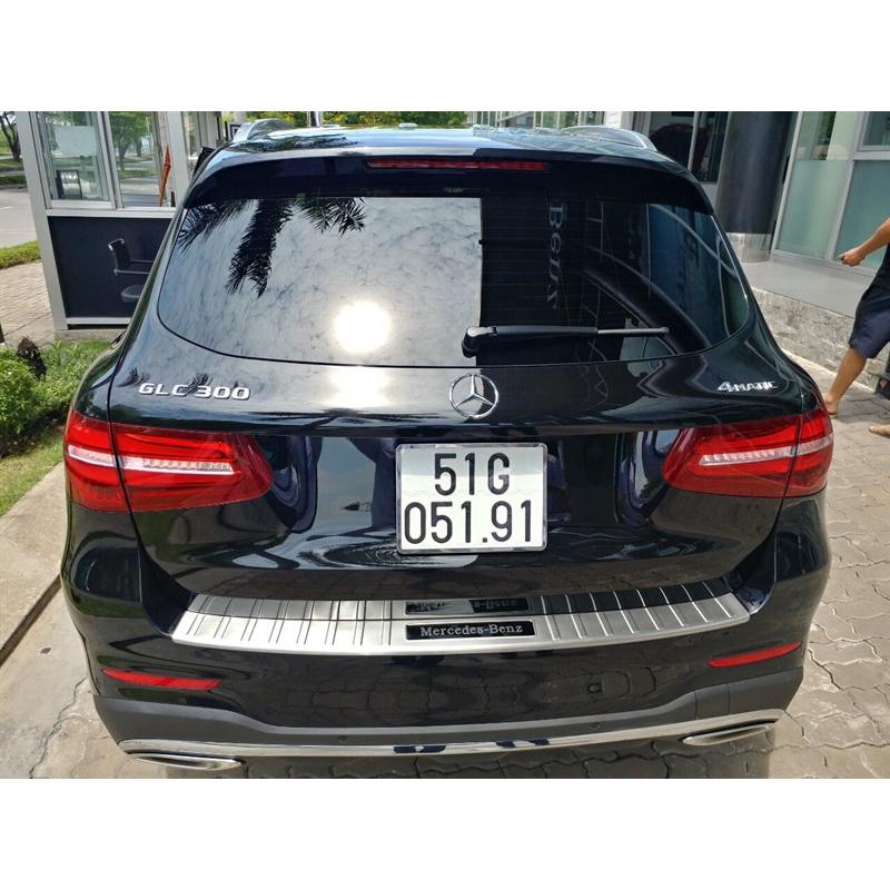 Ốp chống trầy cốp sau cho xe Mercedes C E GLC-Class