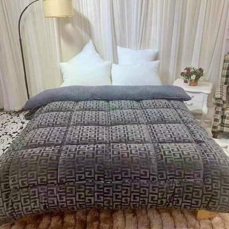 Chăn lông cừu chữ vạn đại hàn cao cấp - Hàng chuẩn loại 1