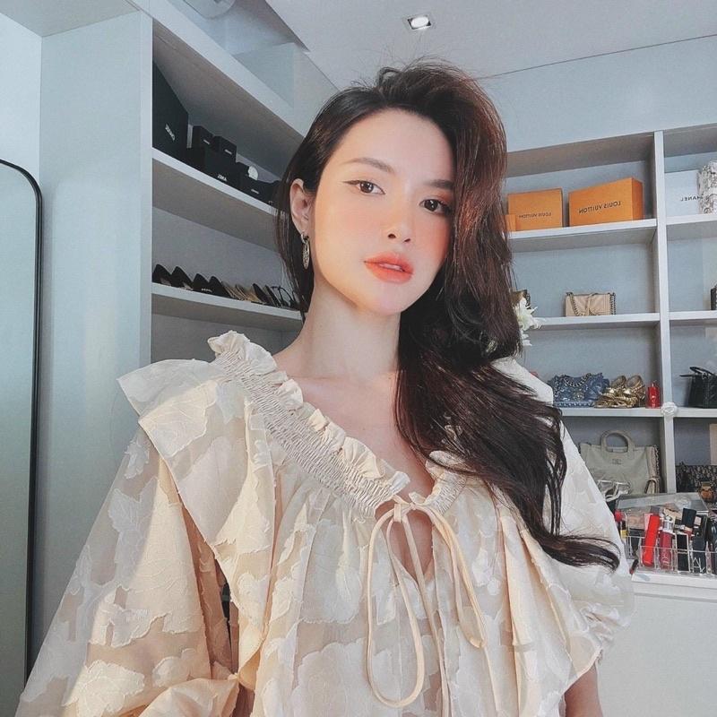 Sét Áo Nude Hoa Nổi Bẹt Vai Mix Chân Váy Siêu Xinh