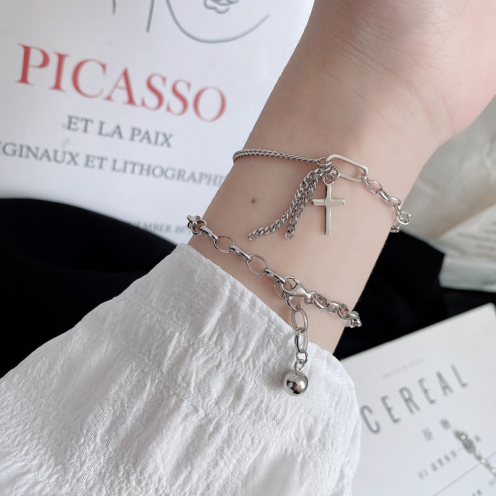 Set 2 vòng tay lắc tay titan thời trang cá tính