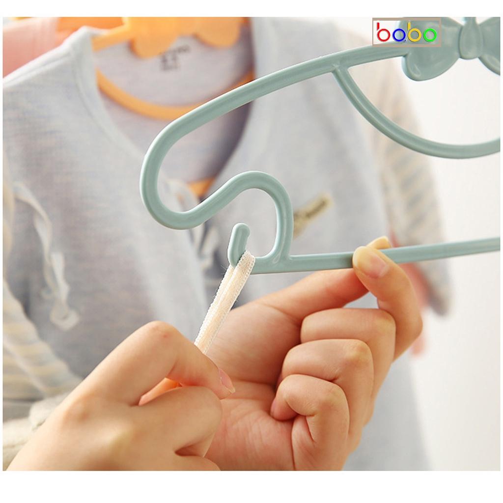 Mắc treo móc phơi quần áo cỡ nhỏ cho trẻ em bé