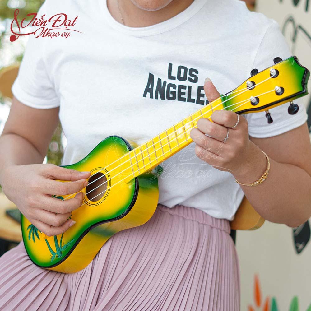 Đàn Ukulele Cho Bé Nhiều Họa Tiết Đáng Yêu