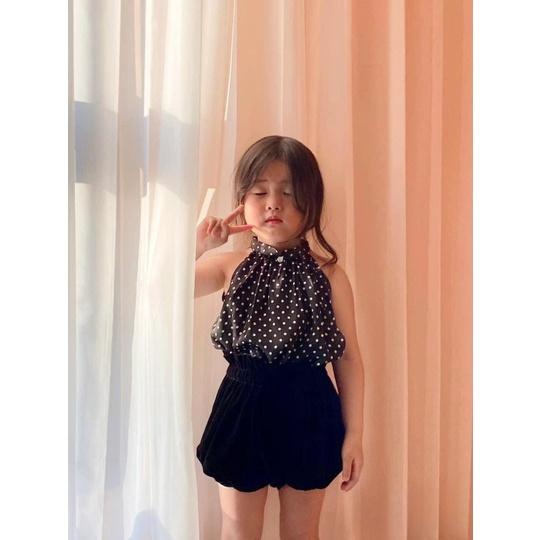 Bộ quần áo bé gái, set áo cổ yếm châm bi sành điệu