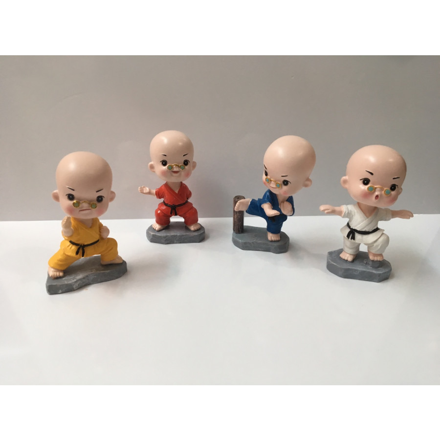Bộ tượng 4 chú tiểu học võ - đầu lắc lư