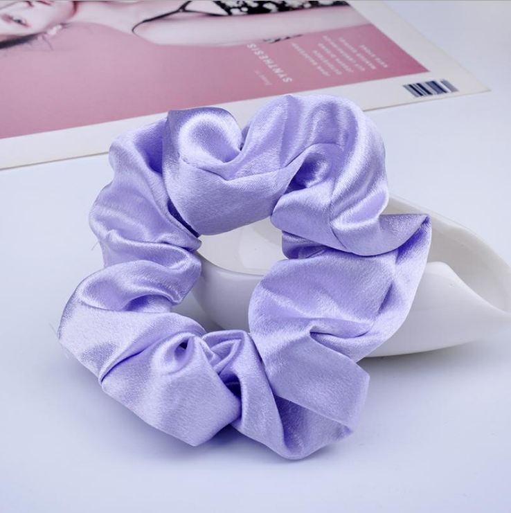 Combo 2 Dây Chun Buộc Tóc Scrunchies Vải Lụa Xinh Xắn (màu ngẫu nhiên)