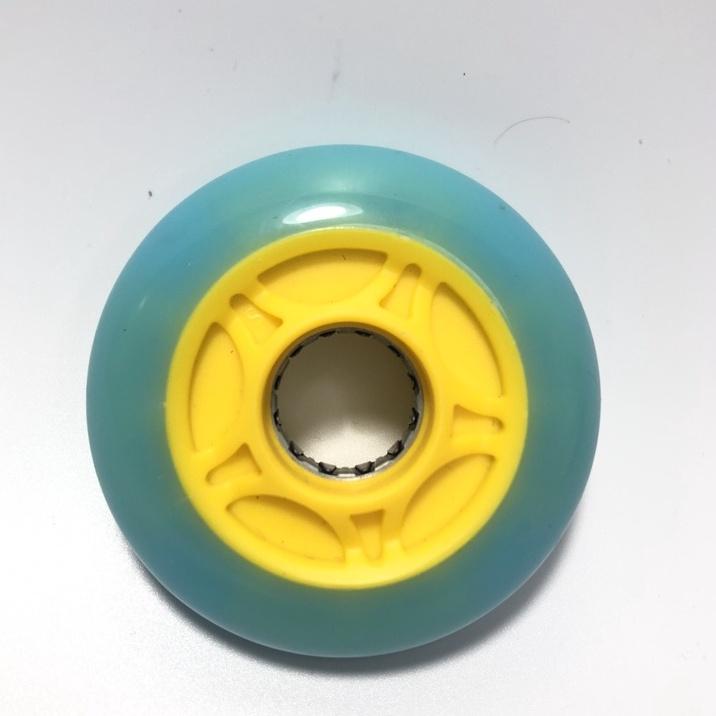 Bánh patin phát sáng nhiều màu sắc