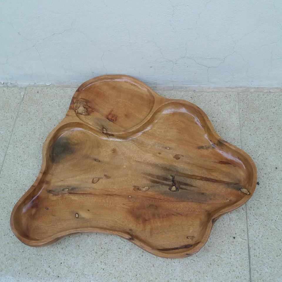 Khay trà gỗ xá xị nguyên khối kích thước 32cmx25cm