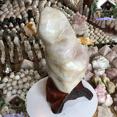 Trụ đá thạch anh hồng tự nhiên nguyên khối trấn trạch T419 nặng 26.9kg kích thước 56x30cm (hồng) – Vật phẩm phong thủy may mắn