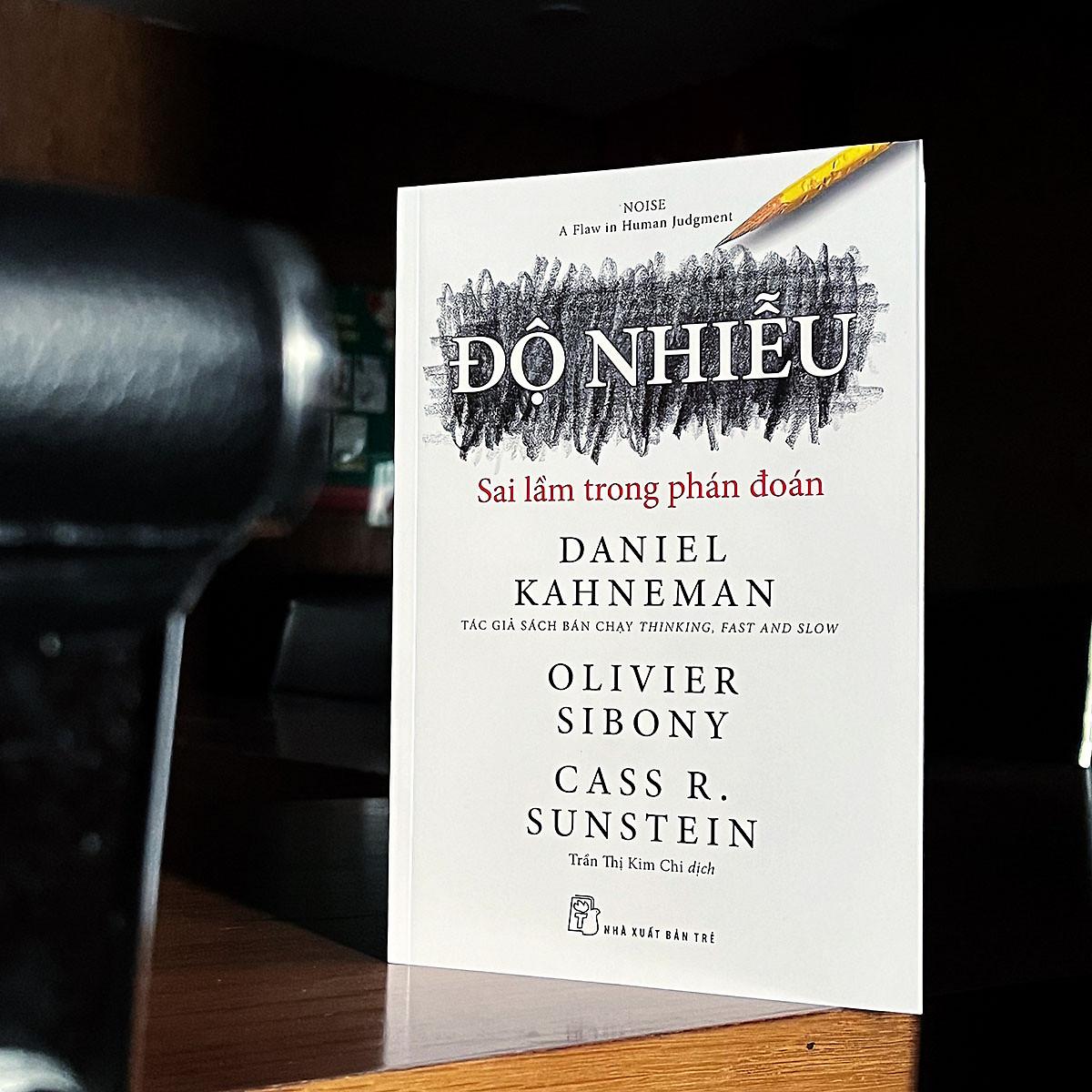 Độ nhiễu: Sai lầm trong phán đoán