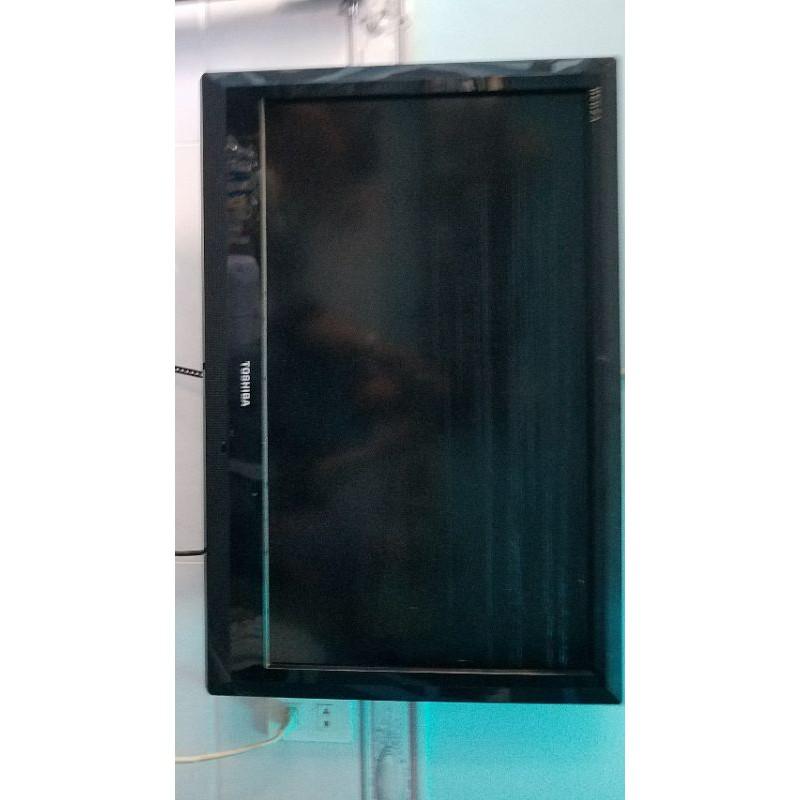 Phim phân cực 22 in wide dùng cho màn hình LCD, tivi, hmi,laptop, điện thoại , tặng dao,khăn lau,hướng dẫn dán