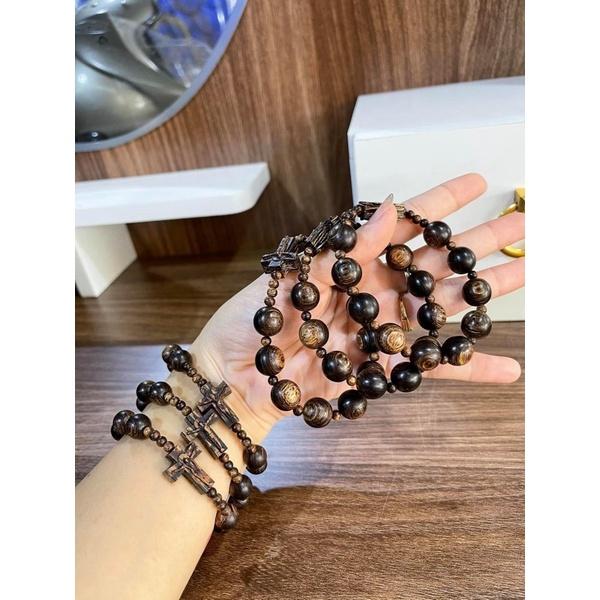 Vòng chuỗi trầm hương mân côi sánh chìm