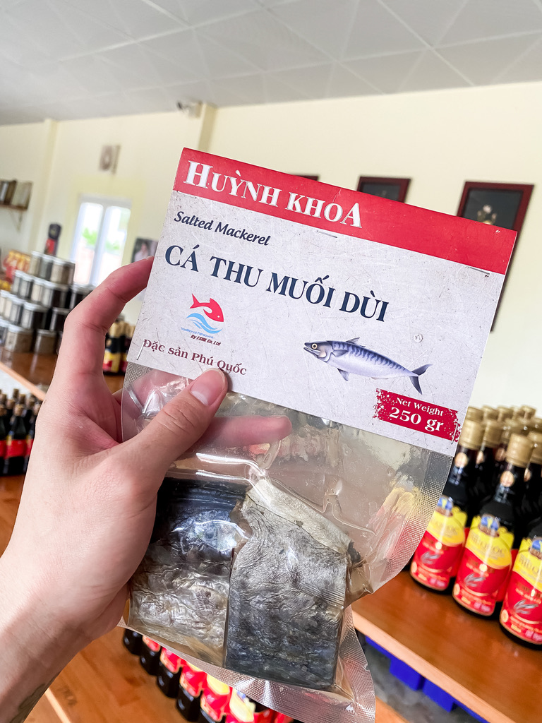 Đặc Sản Kiên Giang - Cá Thu Muối Dùi ngâm nước mắm Huỳnh Khoa - Đặc sản Phú Quốc (250gr)