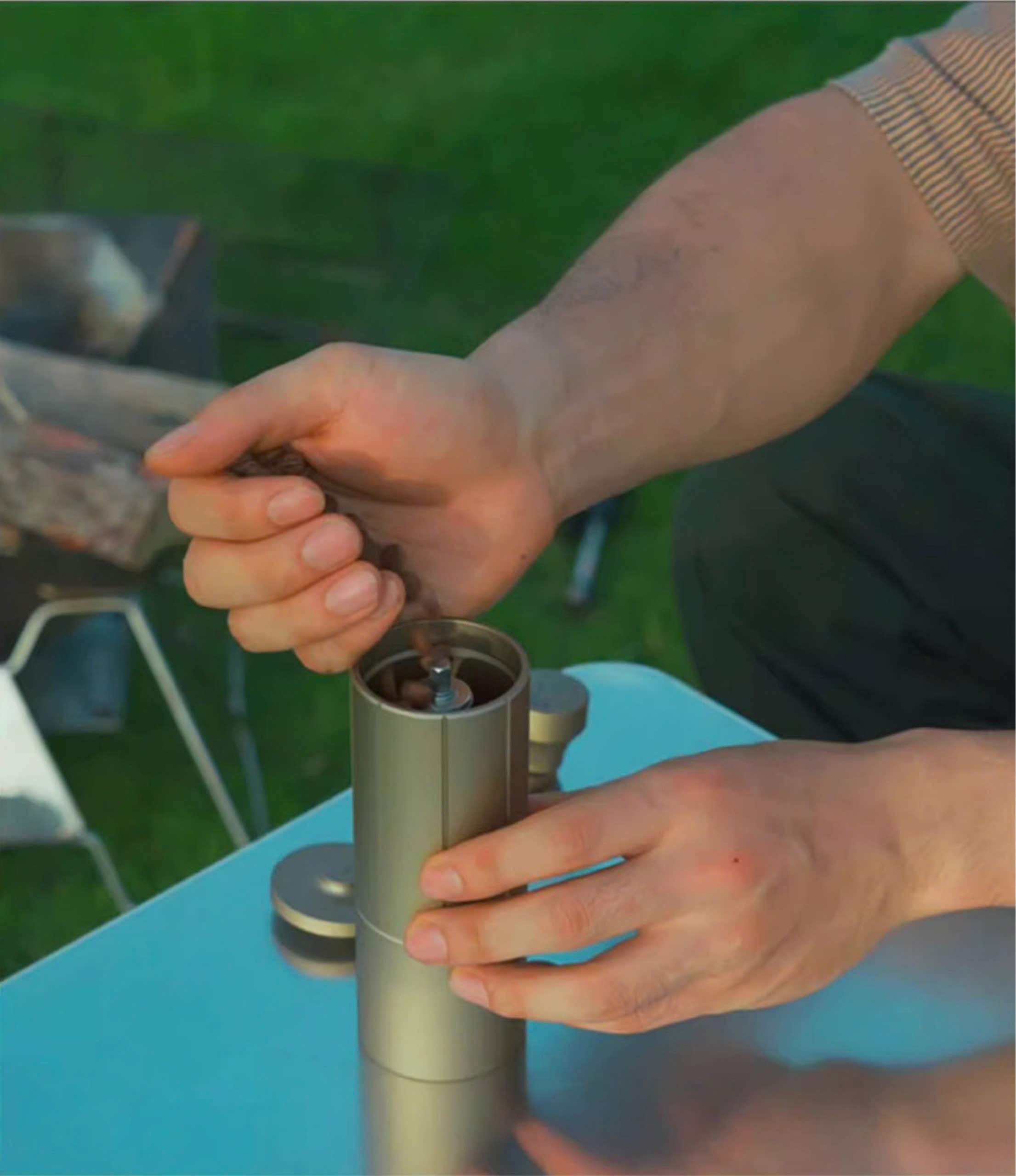 Bộ combo camping pha cà phê moka SNOOPY dã ngoại phượt có thùng Cafede Kona