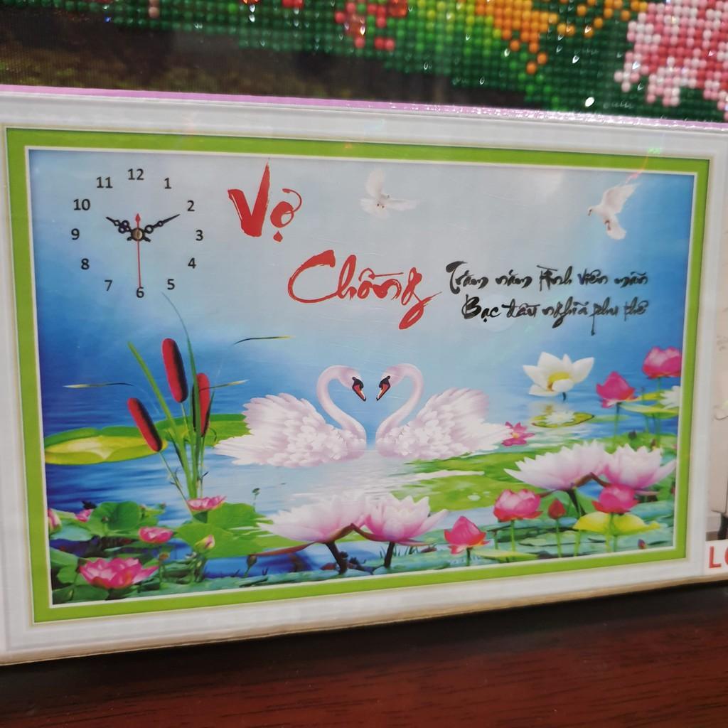 Tranh Đính Đá VỢ CHỒNG (ĐÁ ABC CAO CẤP). Kích Thước: 75cm x 50cm