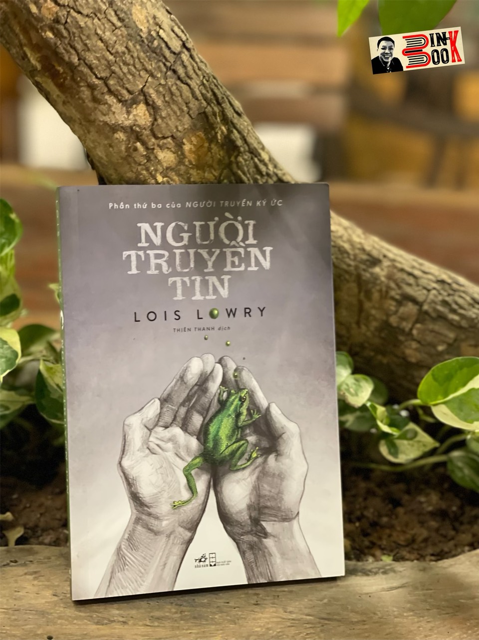 NGƯỜI TRUYỀN TIN (PHẦN THỨ BA CỦA NGƯỜI TRUYỀN KÝ ỨC) – Lois Lowry - Linh M. Nguyễn dịch - Nhã Nam -NXB Hội Nhà Văn