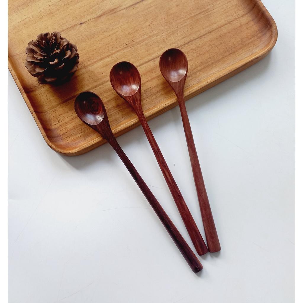 Thìa Gỗ Trắc Đỏ Cỡ 19.5 cm Khuấy Sinh Tố, Cà Phê, Thìa Trang Trí, Phụ Kiện Nhà Bếp